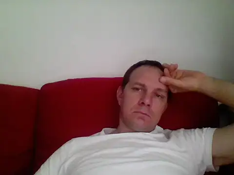 Snapshot of civik chatting on 06.20.26 civik online show from 06.20.26