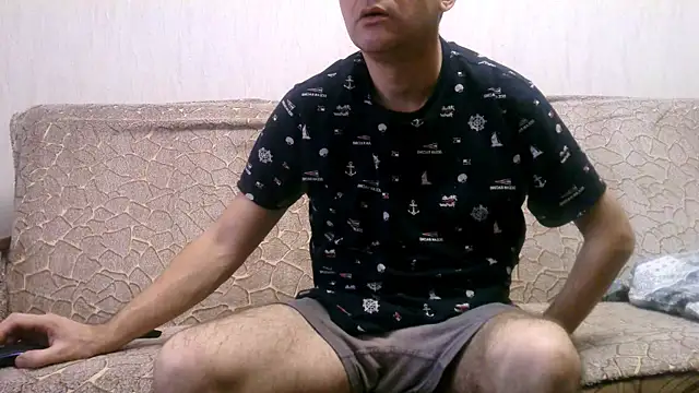 Snapshot of AlDON59 chatting on 12.23.24 AlDON59 online show from 12.23.24