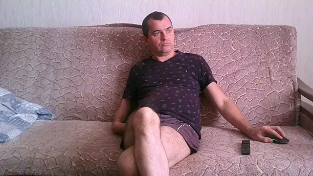 Snapshot of AlDON59 chatting on 09.12.25 AlDON59 online show from 09.12.25