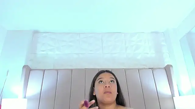 MollyBigBoobs12 online show from 03.01.25