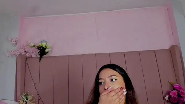 MollyBigBoobs12 online show from 12.18.25