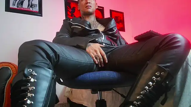 Leonnardo Jaramillo online show from 01.05.26