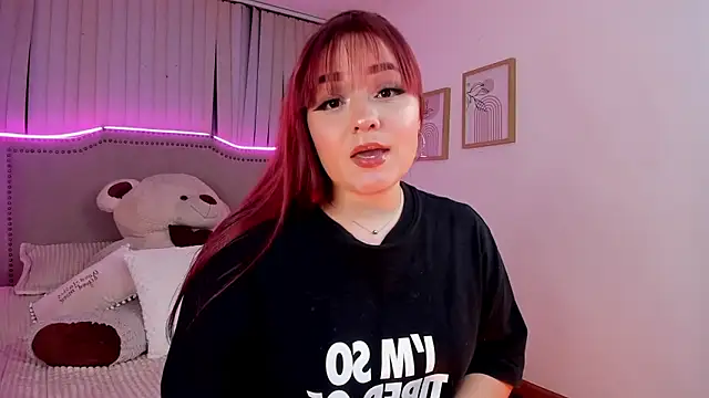 Snapshot of Valentina_Se chatting on 03.20.25 Valentina Se online show from 03.20.25