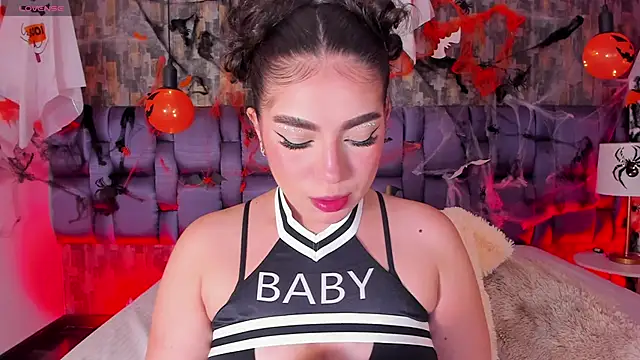 IsabellaAnngel online show from 10.29.25