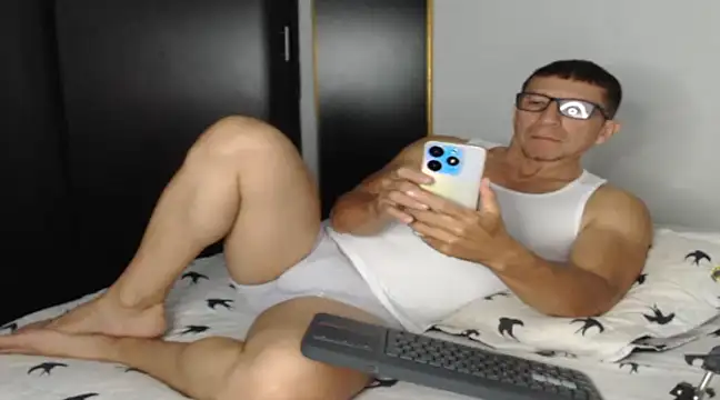 Snapshot of KALE_19 chatting on 03.06.25 KALE 19 online show from 03.06.25