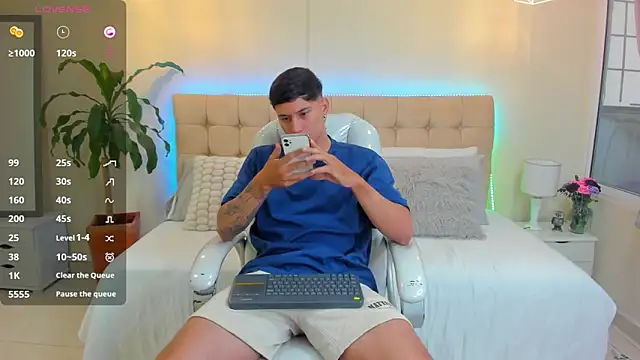 Damian23   online show from 01.17.25