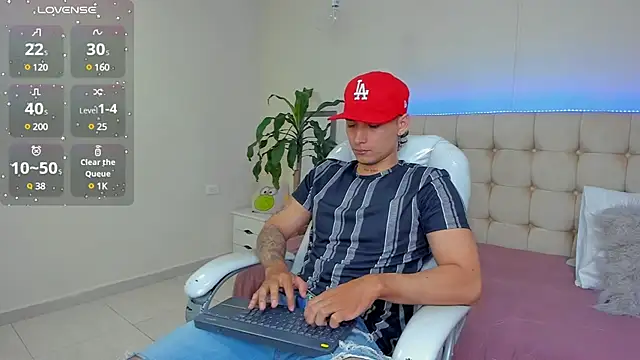 Damian23   online show from 01.27.25