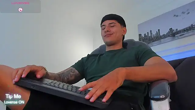 Damian23   online show from 02.12.26