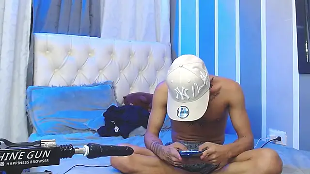 Snapshot of Sexys_Boys_Hot1 chatting on 12.03.24 Sexys Boys Hot1 online show from 12.03.24