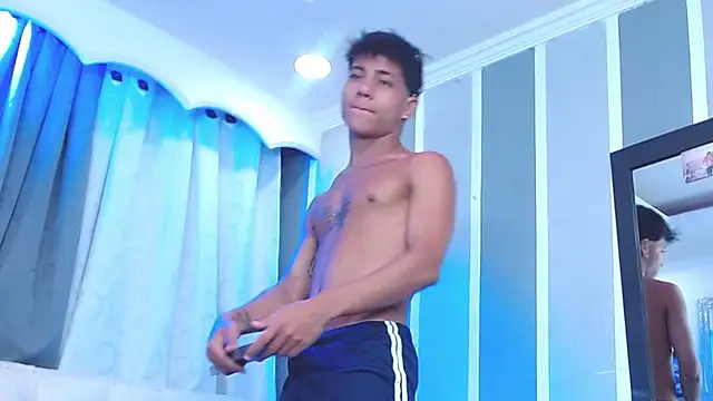 Snapshot of Sexys_Boys_Hot1 chatting on 01.11.25 Sexys Boys Hot1 online show from 01.11.25