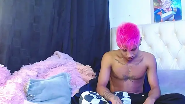 Snapshot of Sexys_Boys_Hot1 chatting on 01.28.25 Sexys Boys Hot1 online show from 01.28.25