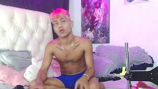 Snapshot of Sexys_Boys_Hot1 chatting on 02.06.25 Sexys Boys Hot1 online show from 02.06.25