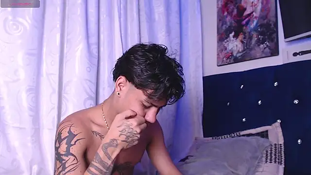 Snapshot of Sexys_Boys_Hot1 chatting on 12.04.25 Sexys Boys Hot1 online show from 12.04.25