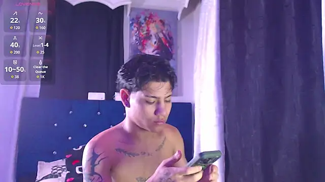 Snapshot of Sexys_Boys_Hot1 chatting on 12.14.25 Sexys Boys Hot1 online show from 12.14.25