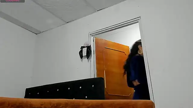 Snapshot of chloe_evanx_ chatting on 12.21.24 chloe evanx  online show from 12.21.24