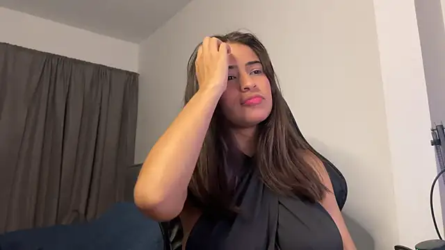 Snapshot of dereckbrownn chatting on 12.05.24 dereckbrownn online show from 12.05.24