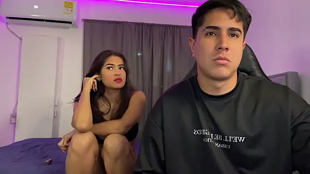 Snapshot of dereckbrownn chatting on 01.26.25 dereckbrownn online show from 01.26.25