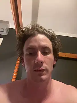 bradleyjamesmc online show from 01.06.25