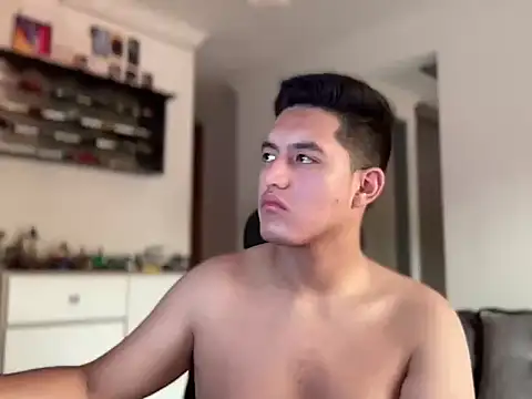 Snapshot of alexandergrey760886 chatting on 02.05.26 alexandergrey760886 online show from 02.05.26