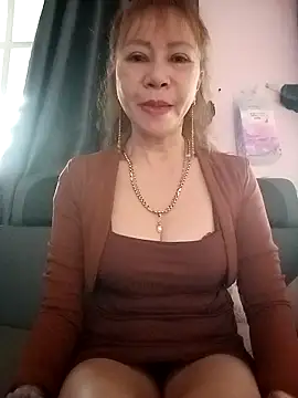 Snapshot of Baby-sexysweet69 chatting on 11.21.25 Baby-sexysweet69 online show from 11.21.25