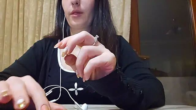 AlejandraDelaney online show from 12.30.24