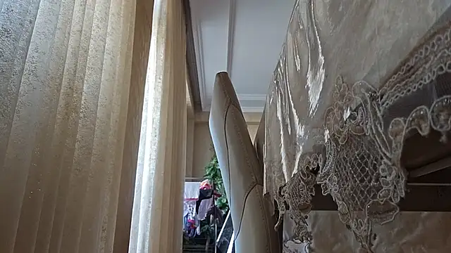 AlejandraDelaney online show from 01.31.25