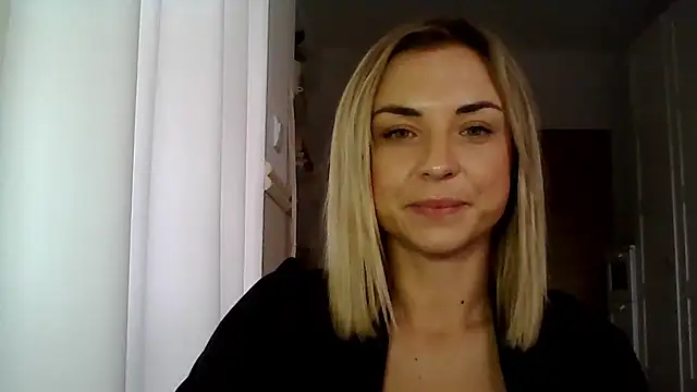 Snapshot of ashley_xlove chatting on 12.04.24 ashley xlove online show from 12.04.24