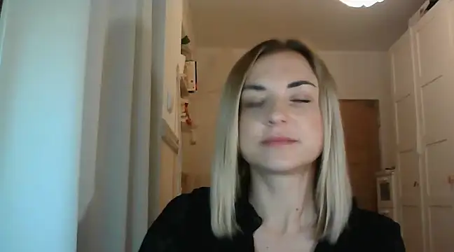 Snapshot of ashley_xlove chatting on 01.06.25 ashley xlove online show from 01.06.25