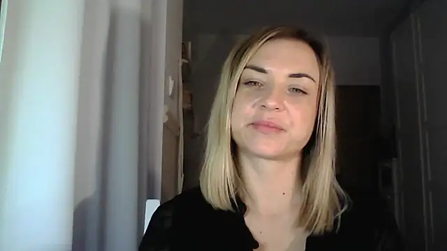 Snapshot of ashley_xlove chatting on 01.13.25 ashley xlove online show from 01.13.25