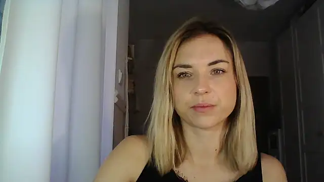 Snapshot of ashley_xlove chatting on 01.16.25 ashley xlove online show from 01.16.25