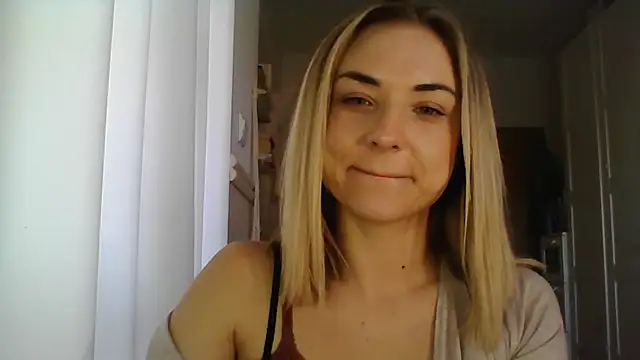 Snapshot of ashley_xlove chatting on 01.27.25 ashley xlove online show from 01.27.25