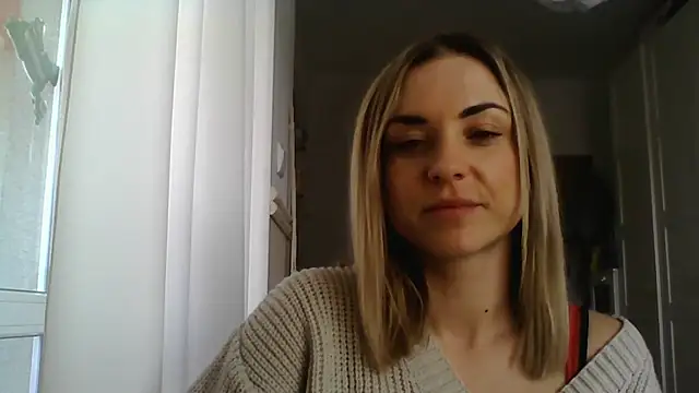 Snapshot of ashley_xlove chatting on 02.18.25 ashley xlove online show from 02.18.25