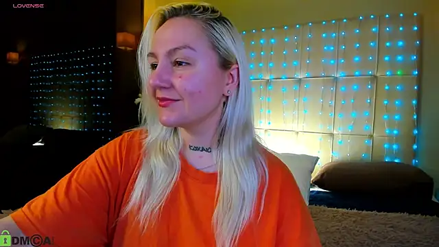 Debbie Taylor online show from 04.15.26