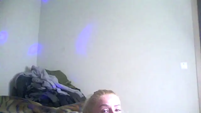 Snapshot of BrigitDani_ chatting on 11.20.25 BrigitDani online show from 11.20.25