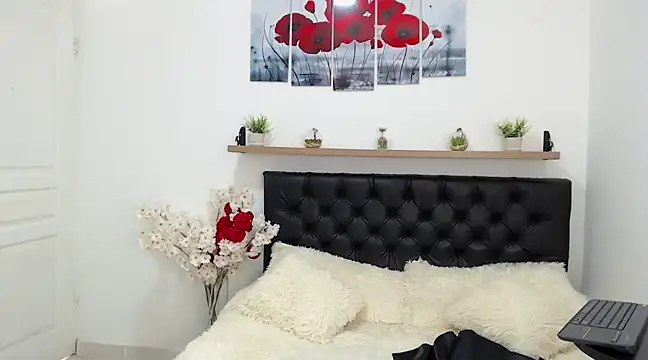 lily f00x online show from 01.18.25