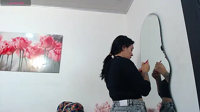 lily f00x online show from 04.18.26