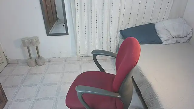 Snapshot of Orionferrer- chatting on 12.18.25 Orionferrer- online show from 12.18.25