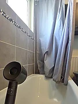 SpottedMulatto online show from 04.26.26