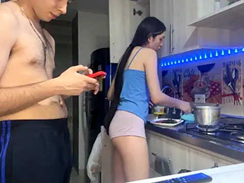 Snapshot of lunitayliam chatting on 10.31.25 lunitayliam online show from 10.31.25