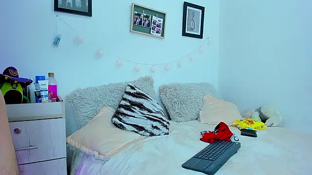 Snapshot of PhilipRich chatting on 12.02.24 PhilipRich online show from 12.02.24