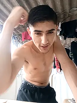 Snapshot of PhilipRich chatting on 11.24.25 PhilipRich online show from 11.24.25