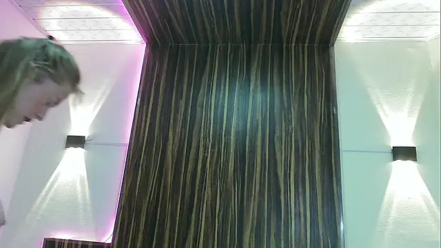 Snapshot of issa_soto_ chatting on 02.06.25 issa soto online show from 02.06.25