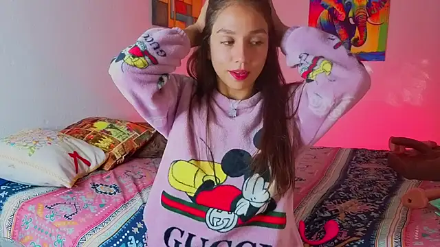 Luci And Sofi online show from 02.04.26