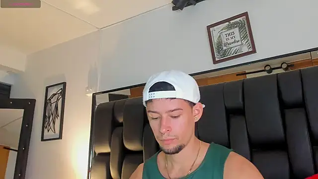 JadeSmiith  online show from 12.20.25