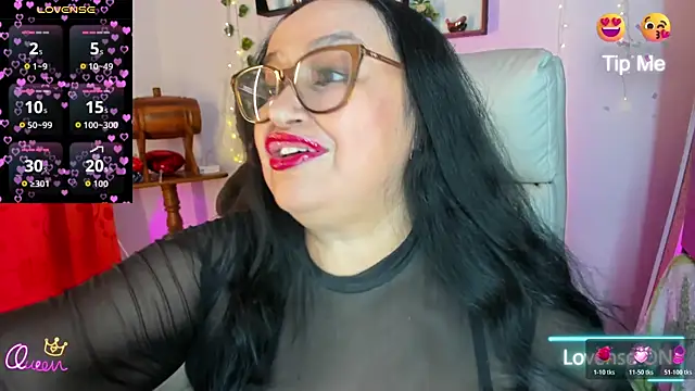 Gia Nahomi online show from 04.04.26