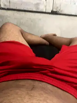 Snapshot of VouchingLagging chatting on 09.29.25 VouchingLagging online show from 09.29.25