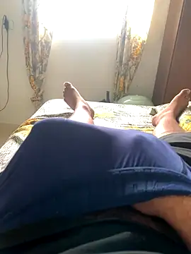 Snapshot of VouchingLagging chatting on 10.04.25 VouchingLagging online show from 10.04.25