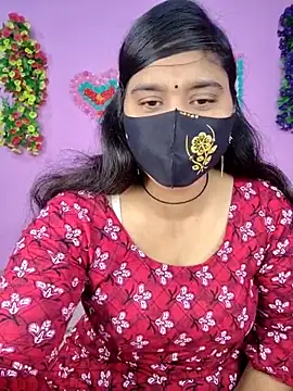 Snapshot of Hot_Maleka chatting on 12.14.25 Hot Maleka online show from 12.14.25