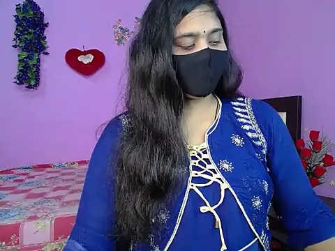 Hot Maleka online show from 04.20.26