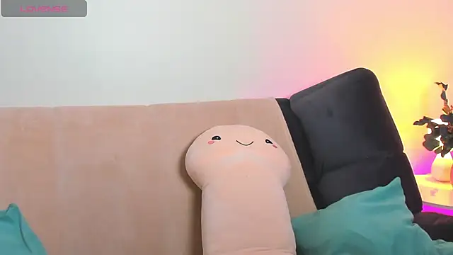 Sara Robinson online show from 02.15.25